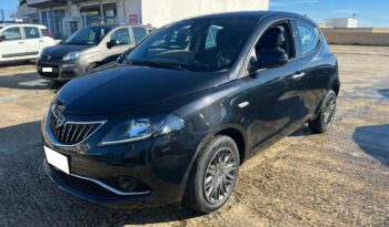 
									Lancia Ypsilon 1.0 FireFly S&S Hybrid Ecochic .								