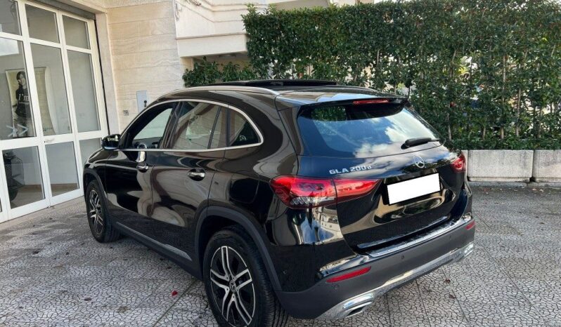 
								Mercedes-Benz GLA 200 d Automatic Sport Plus .									