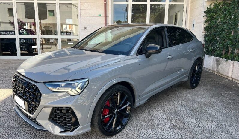 
								Audi RS Q3 Sportback SPB quattro S tronic .									