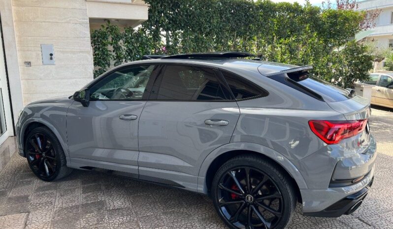 
								Audi RS Q3 Sportback SPB quattro S tronic .									