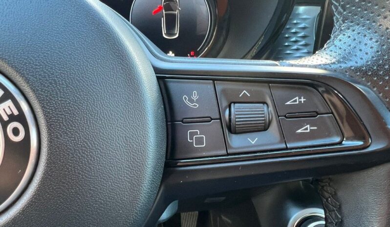 
								Alfa Romeo 1.6 diesel 130 CV TCT6 .									