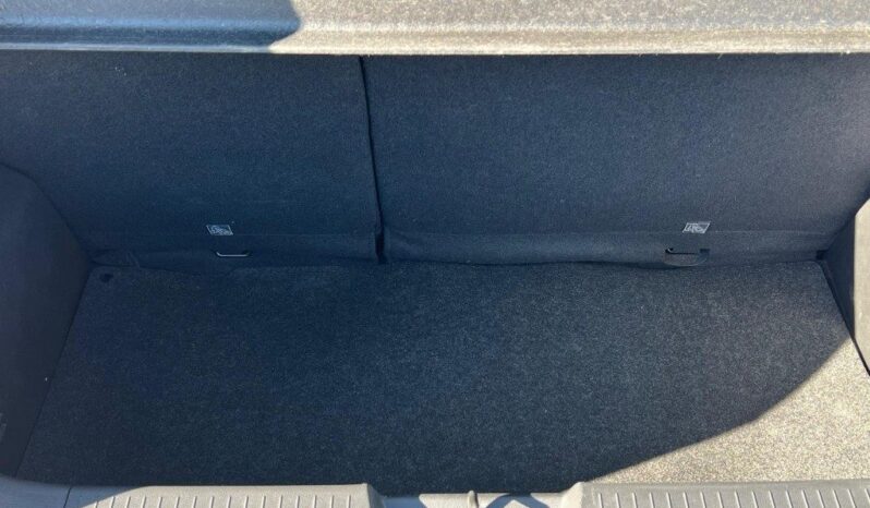 
								Opel Karl Rocks 1.0 73 CV .									