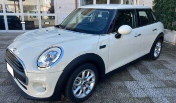 
									Mini 1.5 One D 5 porte .								
