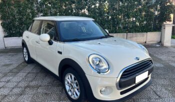 
									Mini 1.5 One D 5 porte .								