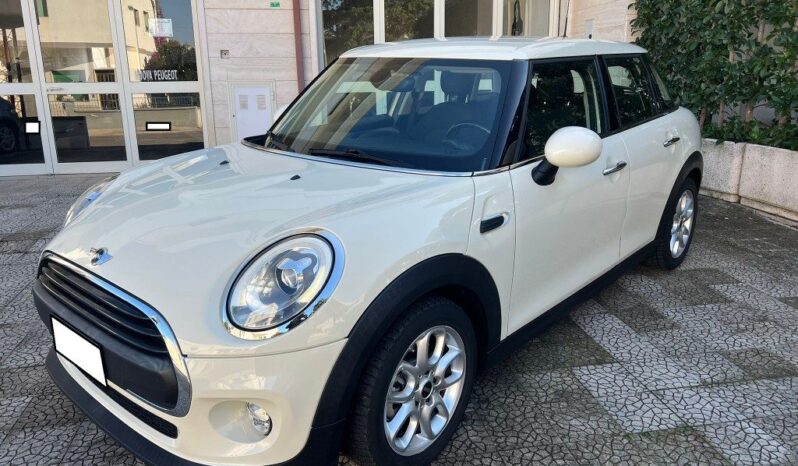 
								Mini 1.5 One D 5 porte .									