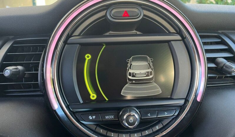 
								Mini 1.5 One D 5 porte .									