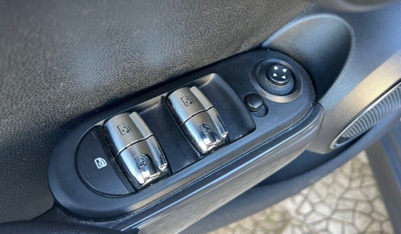 
								Mini 1.5 One D 5 porte .									