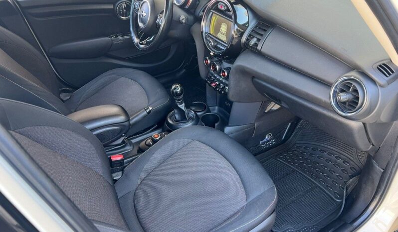 
								Mini 1.5 One D 5 porte .									