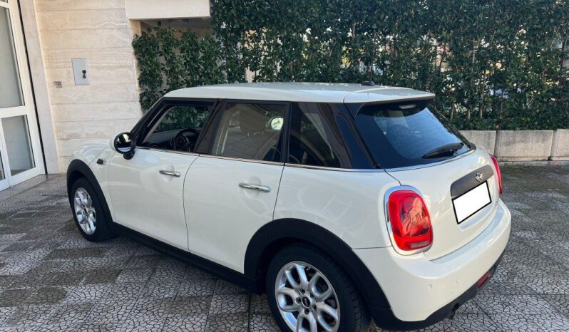 
								Mini 1.5 One D 5 porte .									