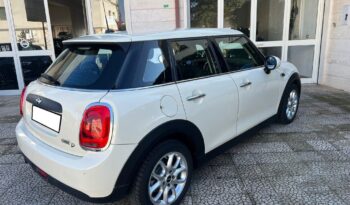 
									Mini 1.5 One D 5 porte .								