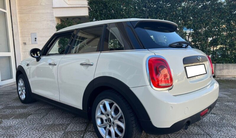 
								Mini 1.5 One D 5 porte .									