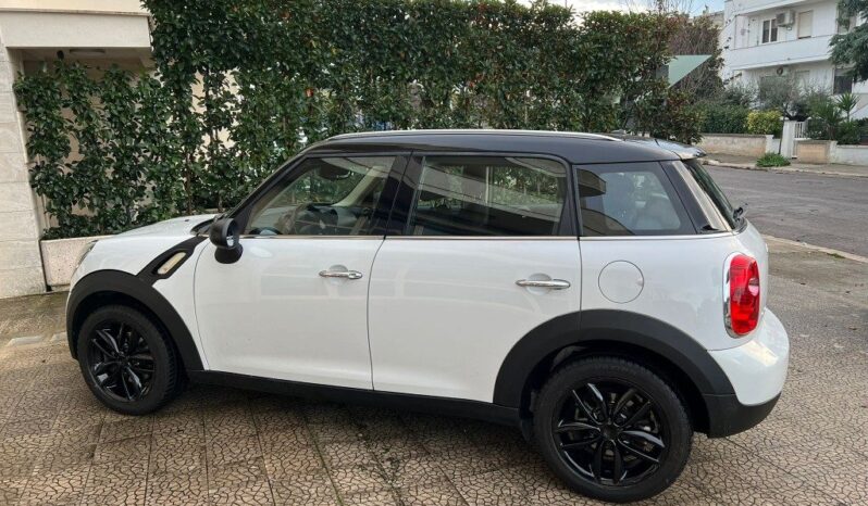 
								MINI Countryman 1.6 D .									