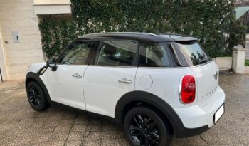 
									MINI Countryman 1.6 D .								