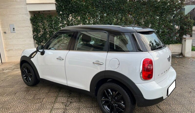 
								MINI Countryman 1.6 D .									