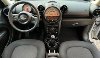 
									MINI Countryman 1.6 D .								