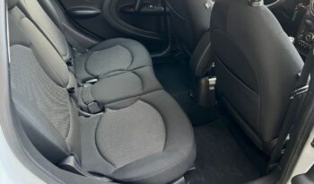 
									MINI Countryman 1.6 D .								