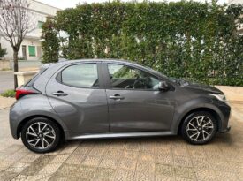 Toyota Yaris 1.5 Hybrid 5 porte Trend