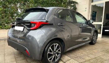 
									Toyota Yaris 1.5 Hybrid 5 porte Trend .								