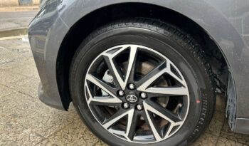 
									Toyota Yaris 1.5 Hybrid 5 porte Trend .								