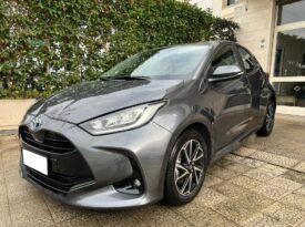 Toyota Yaris 1.5 Hybrid 5 porte Trend