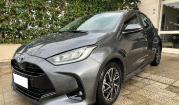 
									Toyota Yaris 1.5 Hybrid 5 porte Trend .								