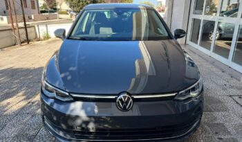 
									Volkswagen Golf 2.0 TDI DSG .								