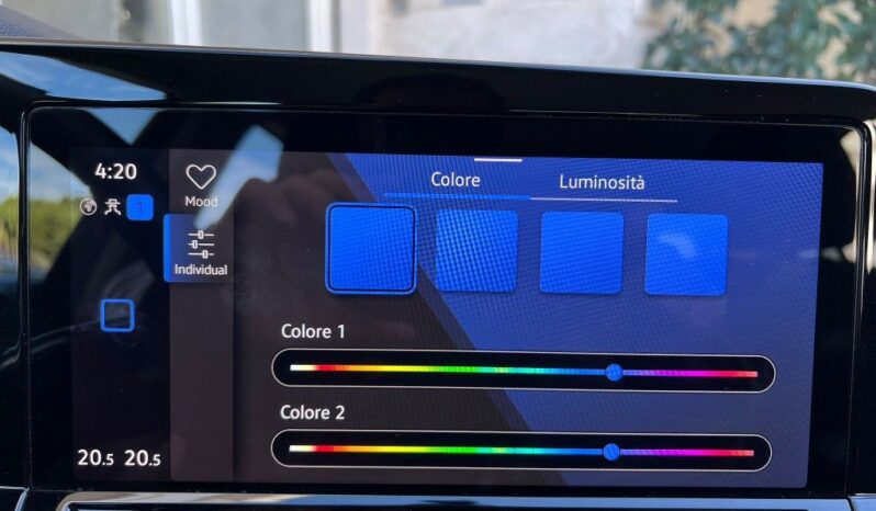 
								Volkswagen Golf 2.0 TDI DSG .									