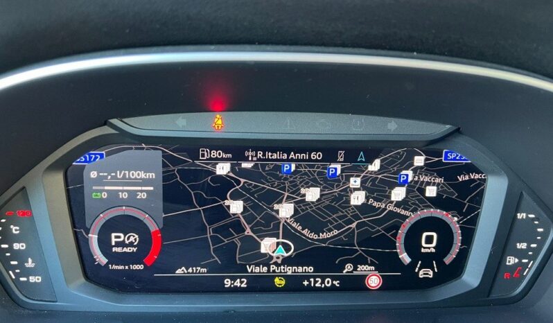 
								Audi Q3 2.0 TDI 150 S tronic S line edition .									