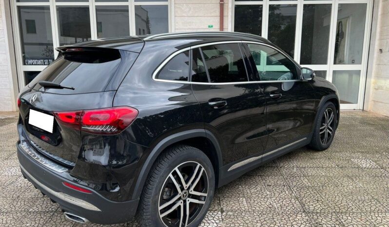 
								Mercedes-Benz GLA 200d Automatic 4Matic Premium .									