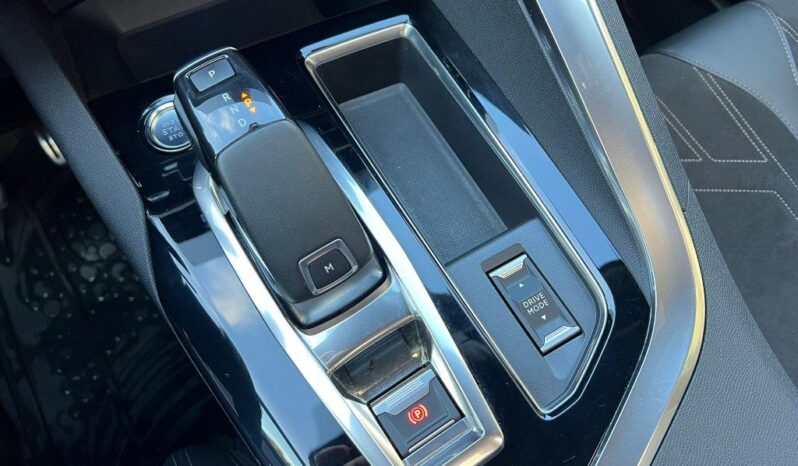 
								Peugeot 3008 BlueHDi 130 S&S EAT8 GT .									