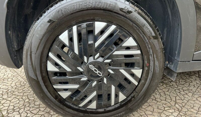 
								Fiat 600 Hybrid 100 CV DCT MHEV .									