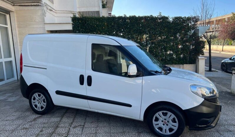 
								Fiat Doblò 1.3 MJT PC-TN Cargo Lamierato SX 3 Posti .									