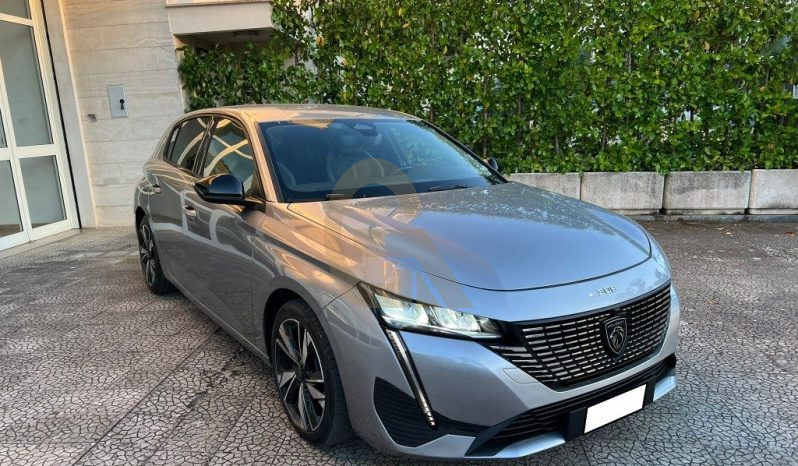 
 Peugeot 308 BlueHDi 130 S&S EAT8 Allure .									