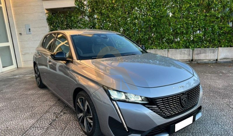 
 Peugeot 308 BlueHDi 130 S&S EAT8 Allure .									