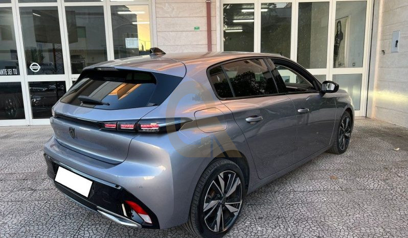 
 Peugeot 308 BlueHDi 130 S&S EAT8 Allure .									