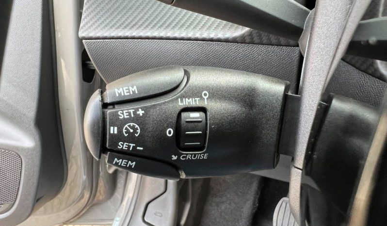 
 Peugeot 208 100 Stop&Start 5 porte Allure .									
