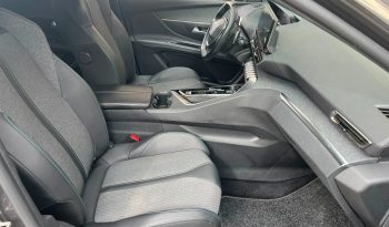 Peugeot 3008 BlueHDi 130 S&S EAT8 Allure .