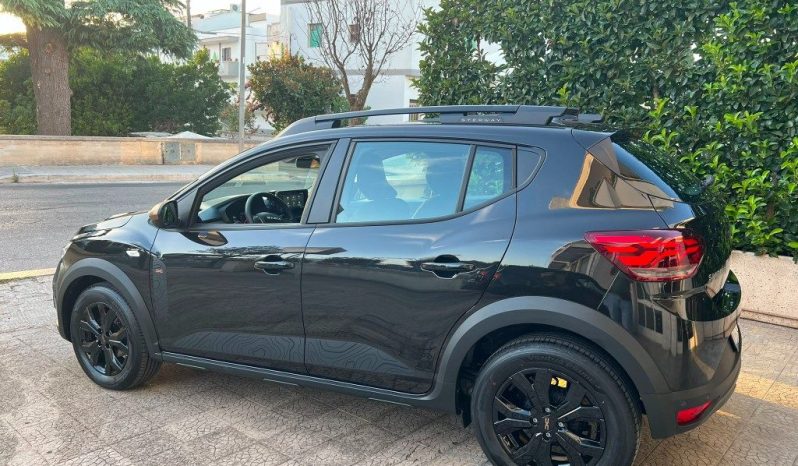 
 Dacia Sandero Stepway 1.0 TCe ECO-G Extreme Up .									