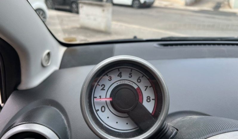 
 Toyota Aygo 1.0 12V 5 porte AUTO .									