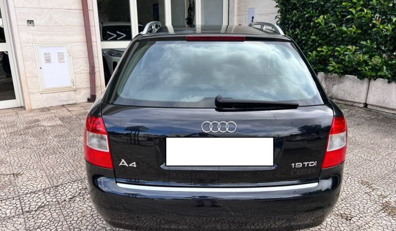 
 Audi A4 1.9 TDI/130 CV cat Avant .									