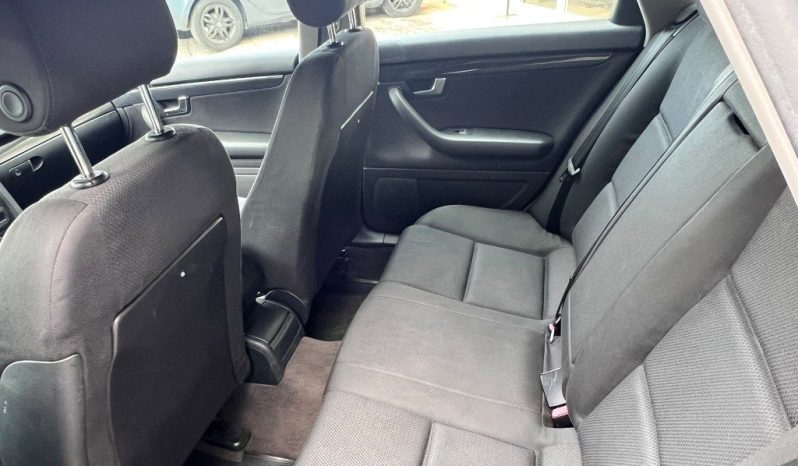 
 Audi A4 1.9 TDI/130 CV cat Avant .									