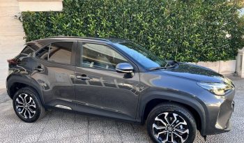 
 Toyota Yaris CROSS 1.5 Hybrid 116 5p. E-CVT Trend .								