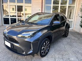 Toyota Yaris CROSS 1.5 Hybrid 116 5p. E-CVT Trend