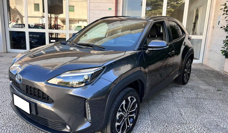 
 Toyota Yaris CROSS 1.5 Hybrid 116 5p. E-CVT Trend .									