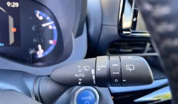 
 Toyota Yaris CROSS 1.5 Hybrid 116 5p. E-CVT Trend .								