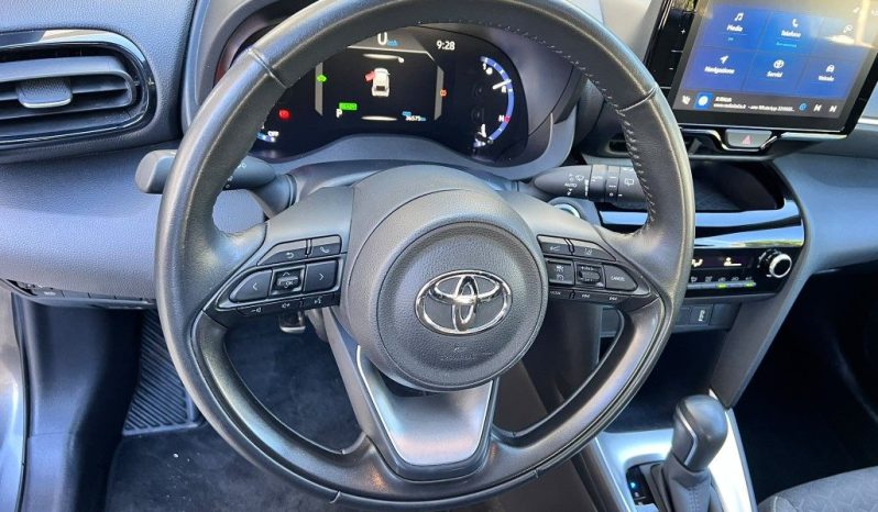
 Toyota Yaris CROSS 1.5 Hybrid 116 5p. E-CVT Trend .									