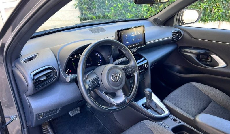 
 Toyota Yaris CROSS 1.5 Hybrid 116 5p. E-CVT Trend .									