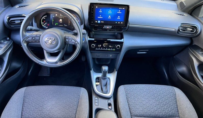 
 Toyota Yaris CROSS 1.5 Hybrid 116 5p. E-CVT Trend .									