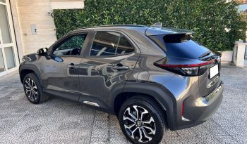 
 Toyota Yaris CROSS 1.5 Hybrid 116 5p. E-CVT Trend .								