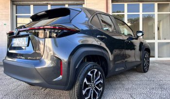 
 Toyota Yaris CROSS 1.5 Hybrid 116 5p. E-CVT Trend .								
